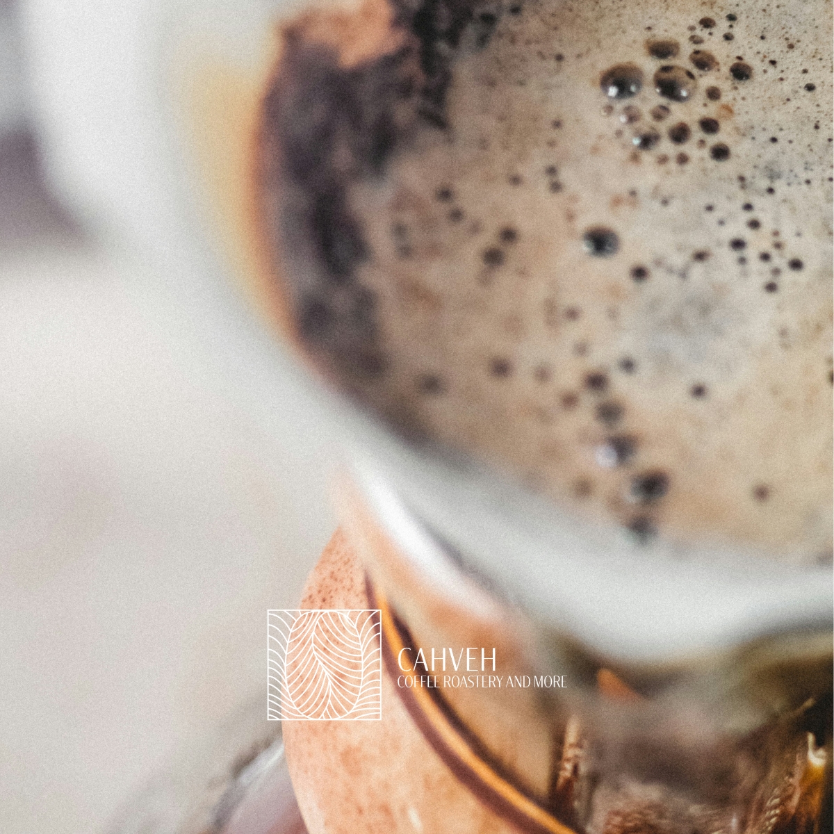 راهنمای جامع انتخاب دستگاه قهوه‌ساز خانگی: انواع، روش‌های دم‌آوری و نکات مهم